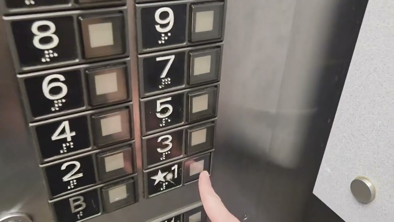 Mitsubishi Elevator @Aqua Aloha Surf Waikiki Hotel, Honolulu HI