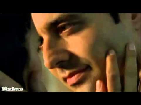 ايدي في اديك