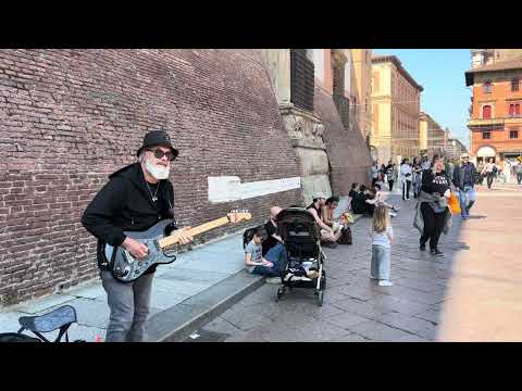 Video Musicista Di Strada - Piazza Maggiore (Bologna) 8/4/2026