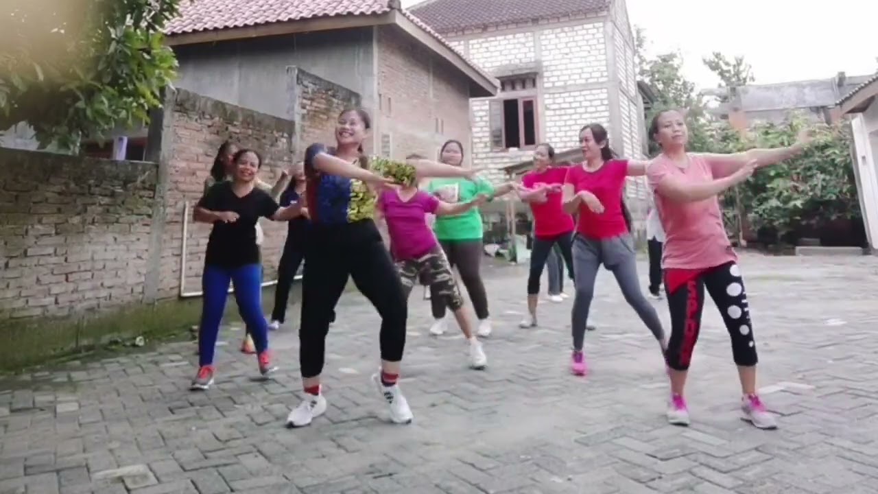 Andai tak berpisah // mberot // senam kreasi..