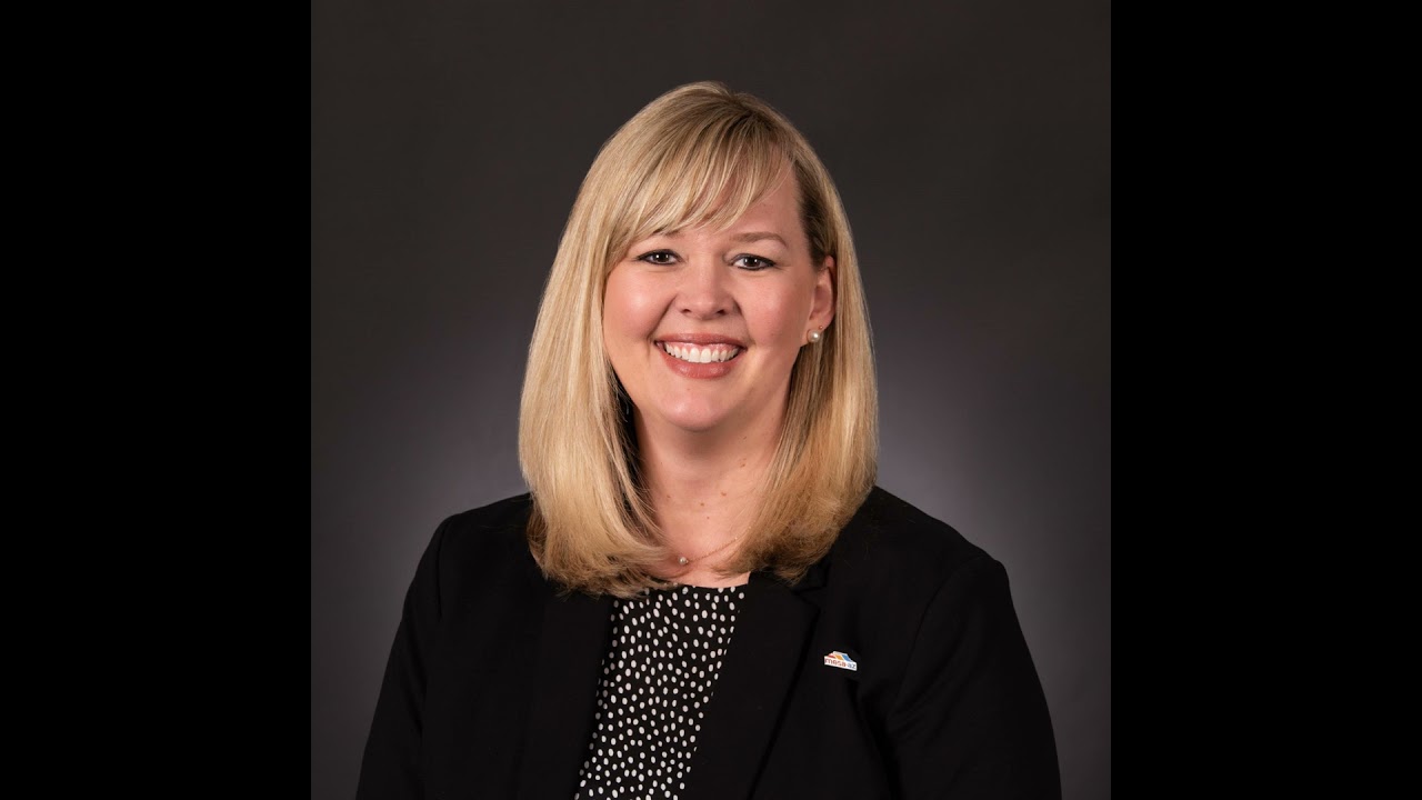 Episode 36: Councilmember Julie Spilsbury, transformation from conservative mom of 6 to fierce LG...