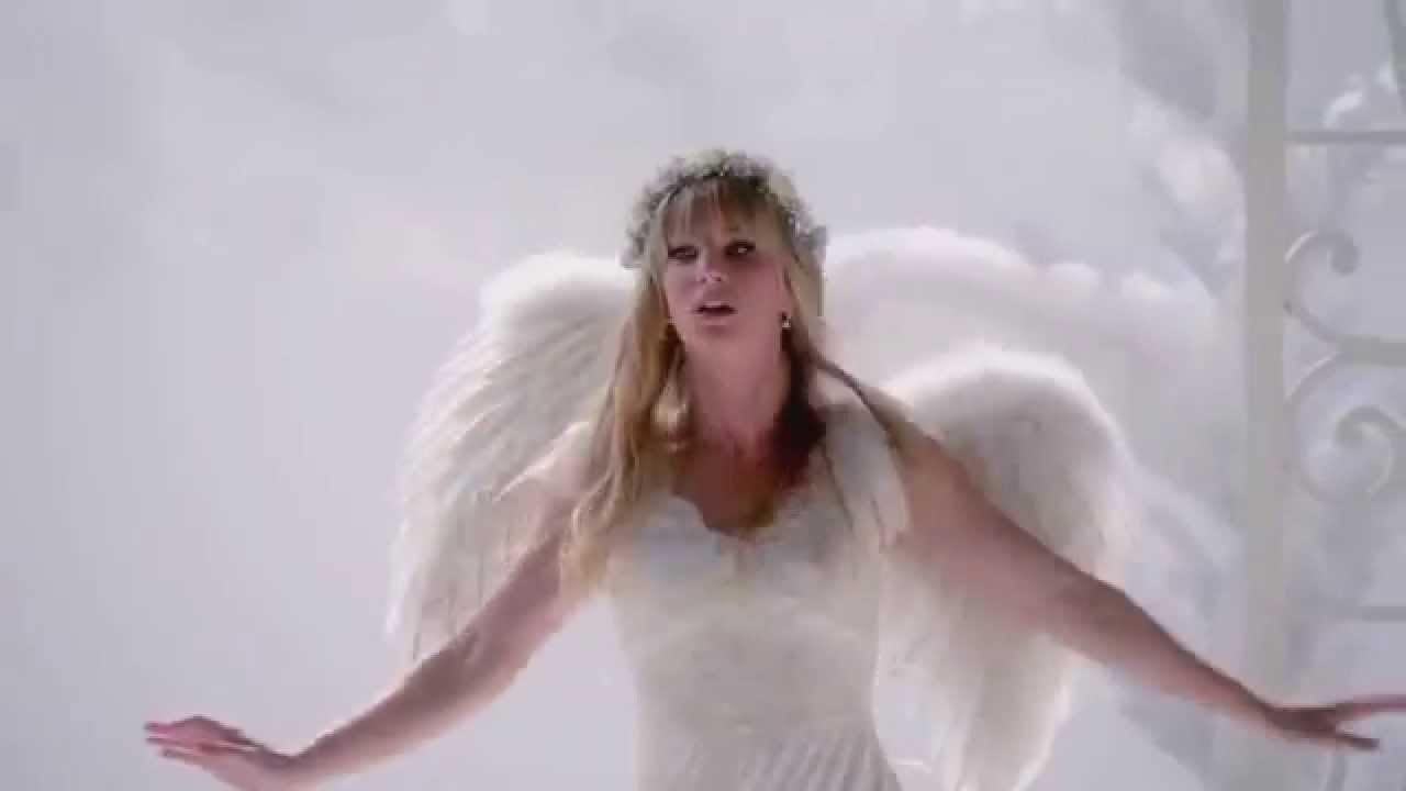 GLEE Full Performance of 'Wishin' And Hoping' from 'What the World