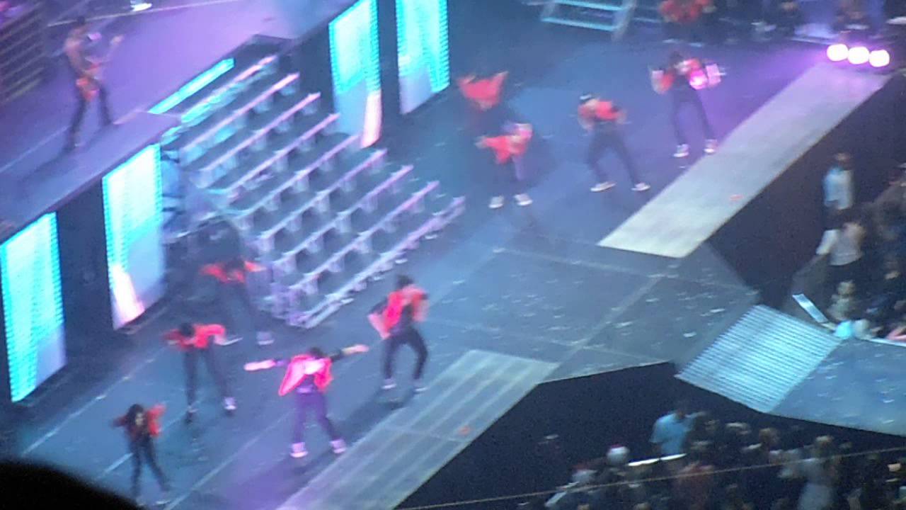 justin-bieber-beauty-and-a-beat-live-at-the-o2-7th-march-2013-youtube