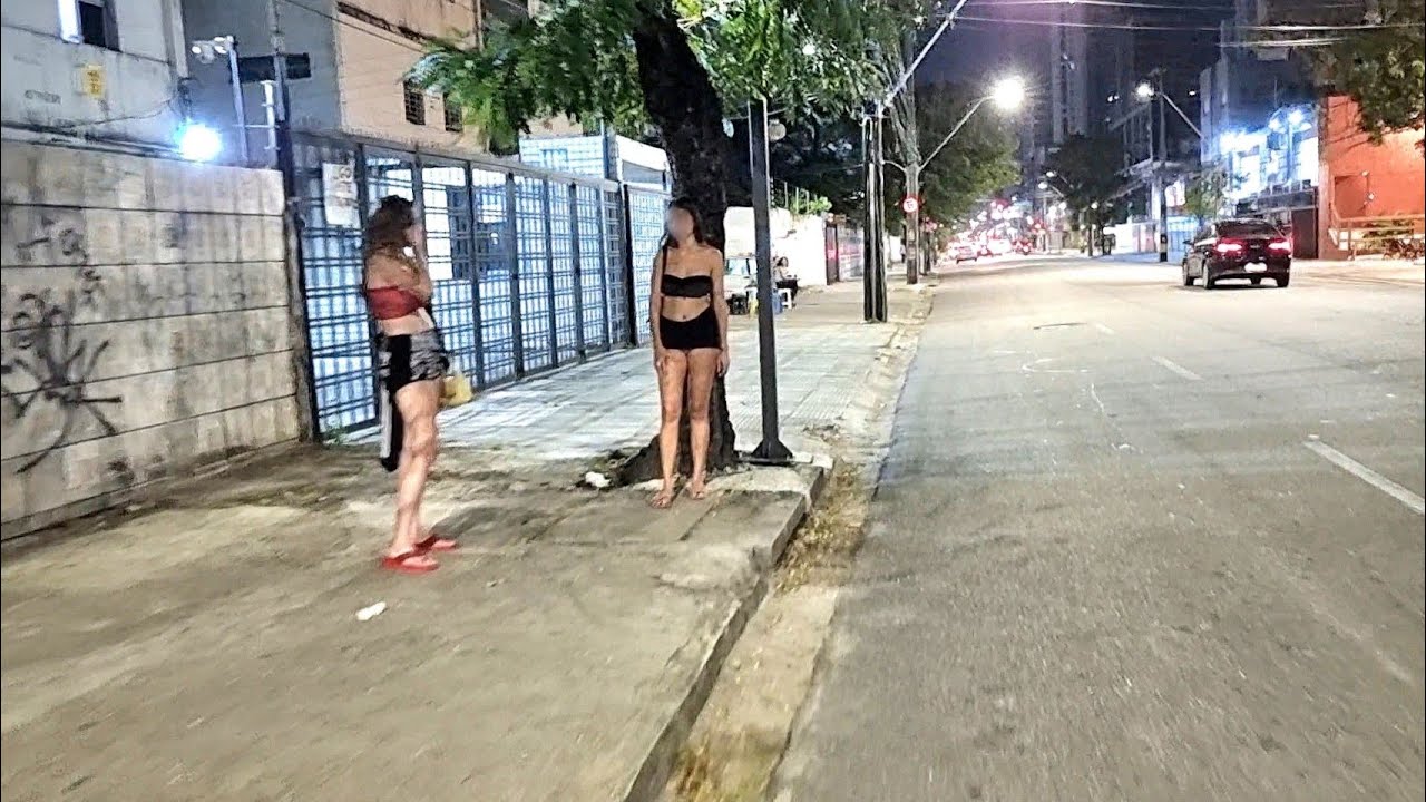 RECIFE MENINAS DA NOITE 