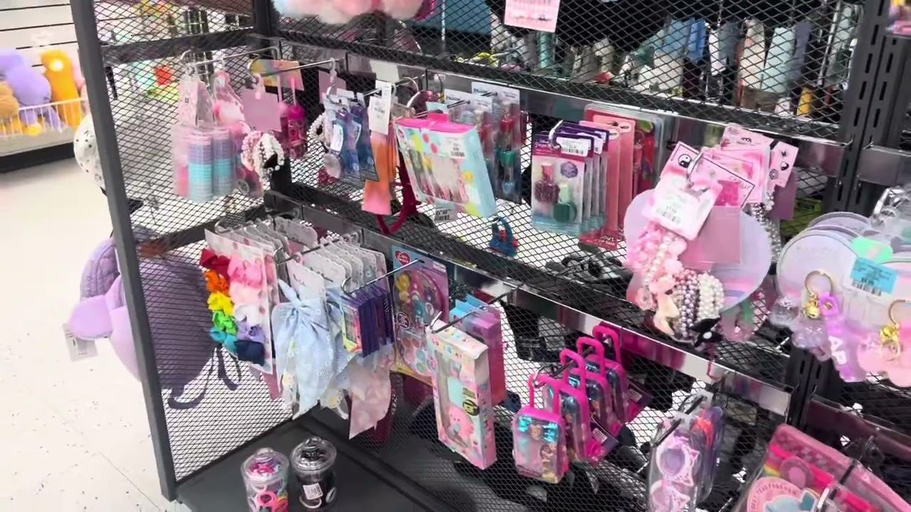 Shopping chez Winners 😍🇨🇦Québec city 🌸مشترياتي لبناتي للعيد الاضحى 🙏