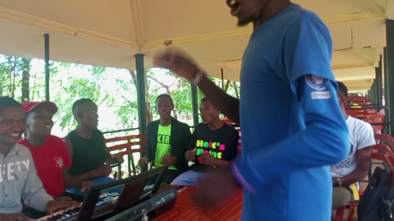 NENO LA MUNGU WETU LINAKUJA || Tharakauni CSA Kwaya