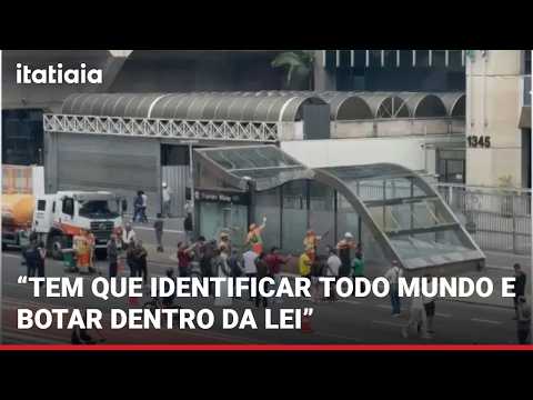 SÃO PAULO CITY WORKERS CLEAN UP GRAFFITI LEFT DURING PRO-LULA PROTEST ON PAULISTA AVENUE