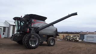 BigIron Auctions Gleaner S68 2WD Combine