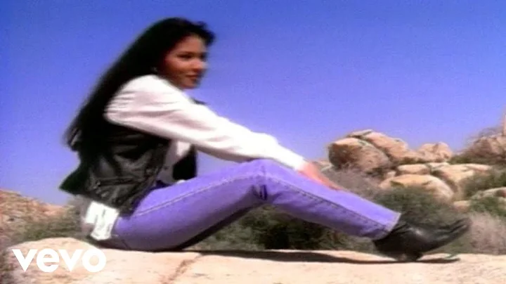 Selena - Amor Prohibido (Official Music Video)