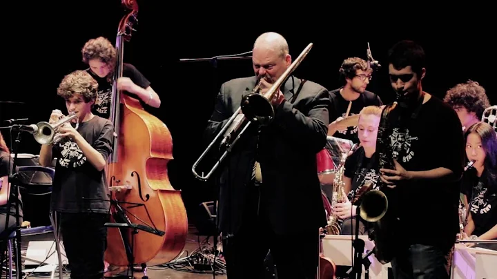 2015 Stompin at the savoy SANT ANDREU JAZZ BAND Vi...