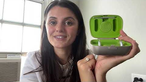 How to charge your rechargeable Phonak hearing devices with Dr Selita