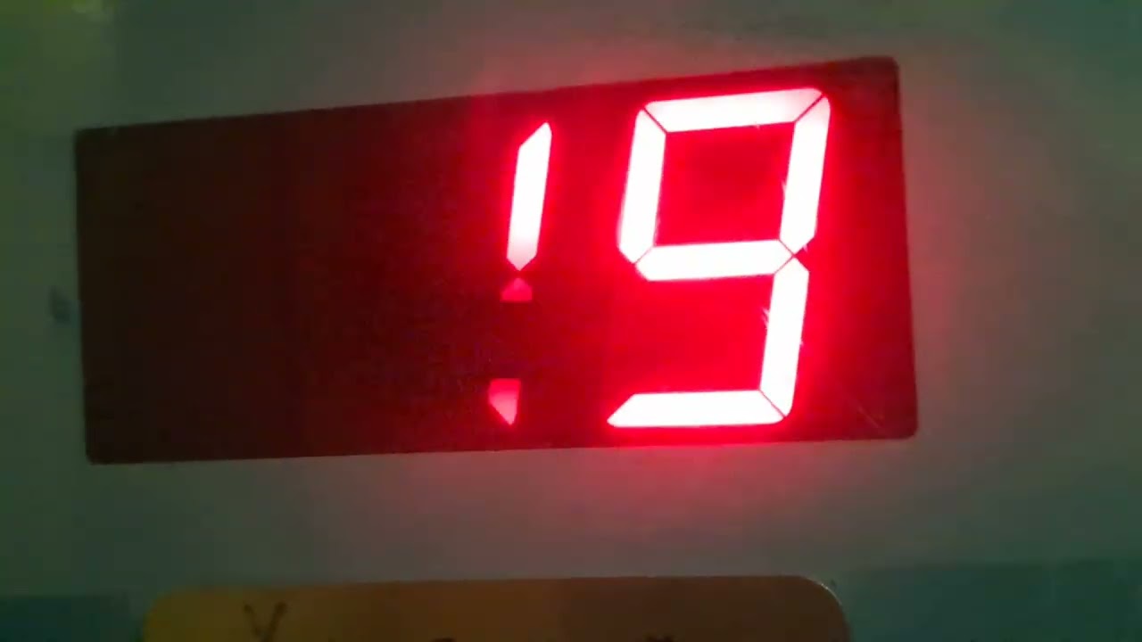 Пассажирский ЛИФТ ЩЛЗ-(2010 Г.в ) Q=400/kg V=1,4m/s Г. Москва Россия 