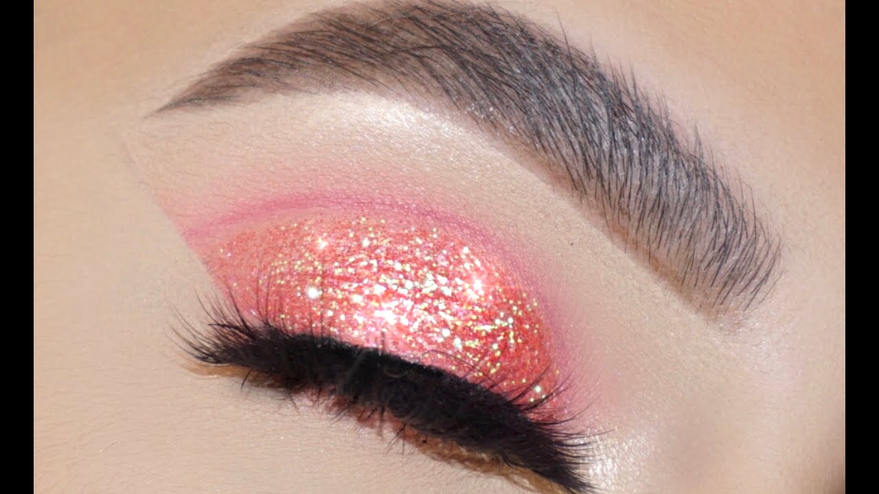 PINK GLITTER MAKEUP LOOK