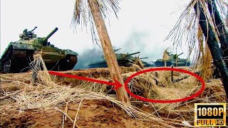 【抗日電影】日軍坦克部隊橫掃戰場，怎料國軍只用雜草和木頭，竟一舉摧毀所有坦克！ #抗日#2023最新電影#動作片