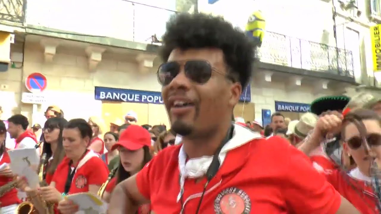 Les BOLEROS BURGAIS, passage place du Lion d'Or, dimanche 14 mai, CONDOM 2022  (3e partie)