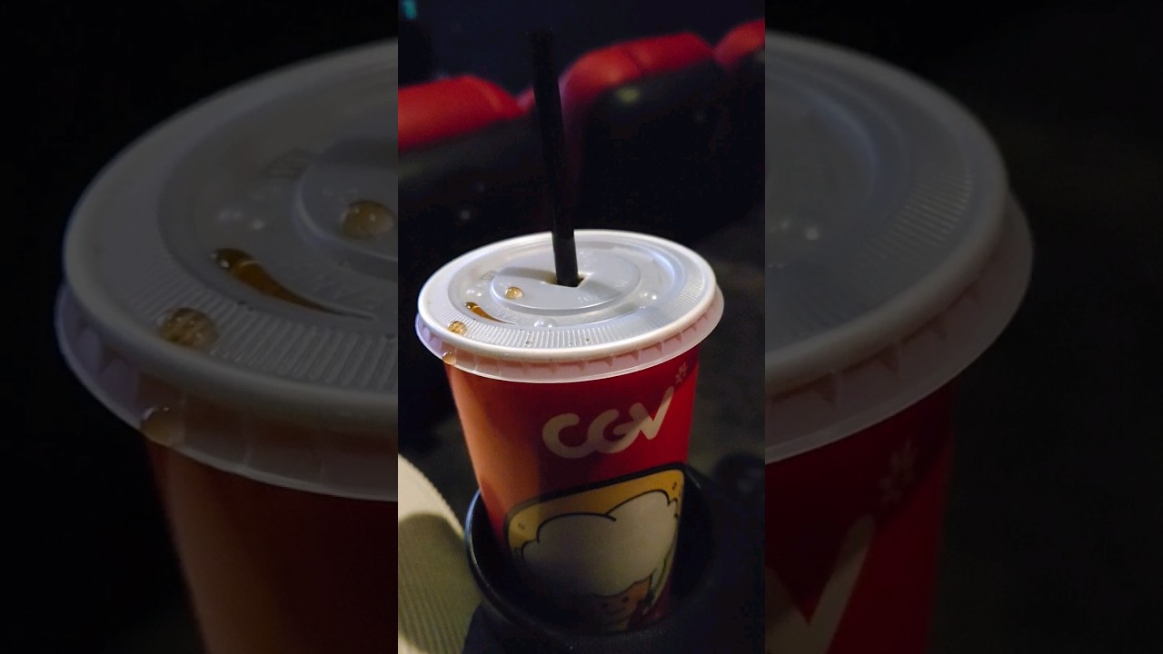 연말가족모임/코인노래방/영화 #shorts #노래방 #연말 #서울의봄 - YouTube