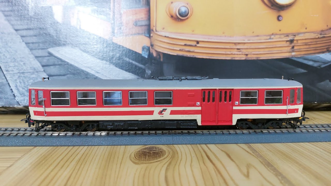 Automotrice Fiat M4c 350 H0m - Frecciaazzurra - Ferrovie della Calabria - Con carri merci FCL H0m