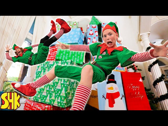 The NORTH POLE is at our HOUSE!!
