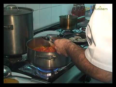 Vídeo: Como Fazer Sopa De Tomate Semi-vegetal