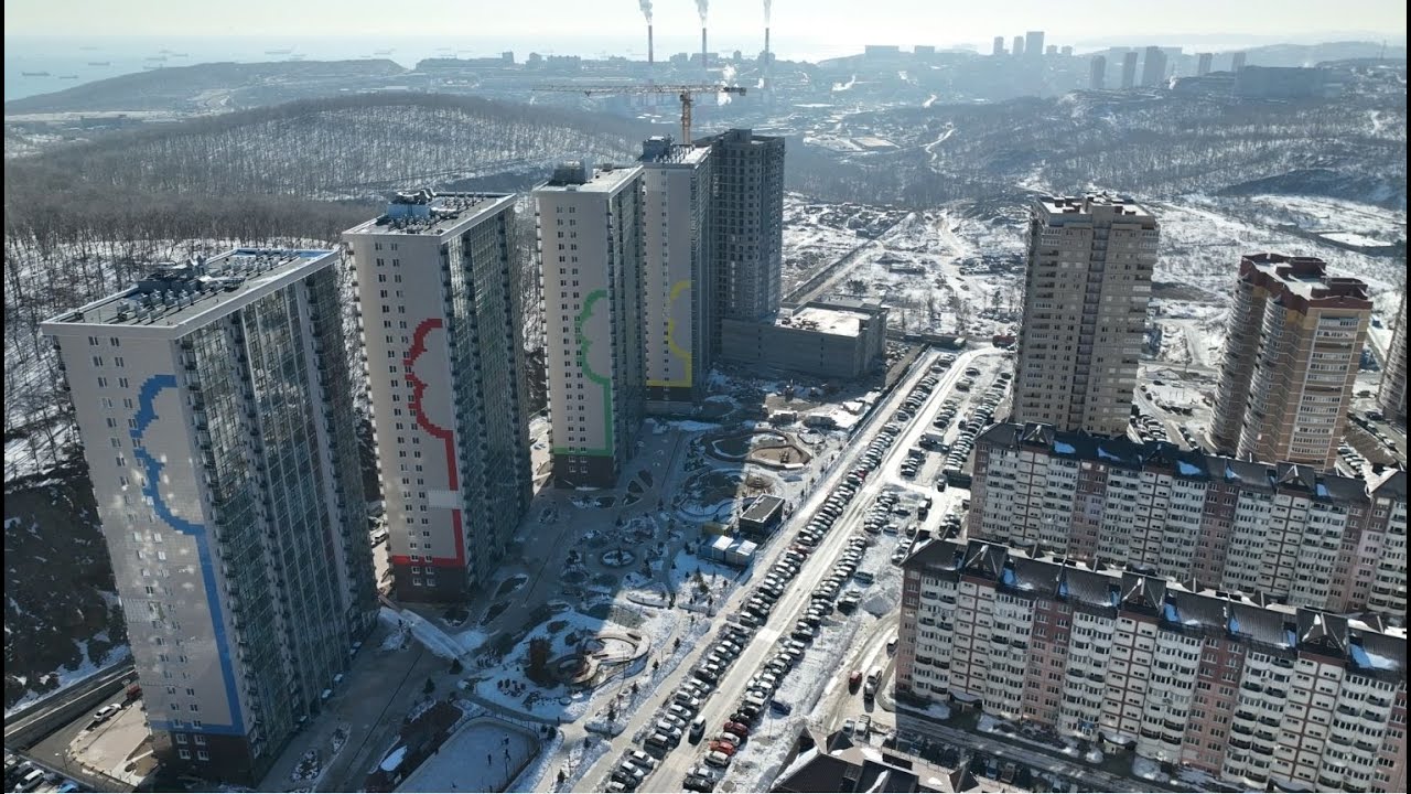 автомобильный рынок. рынок зеленка во владивостоке. микрорайоны владивостока. авторынок зелёный угол. зелёный угол владивосток 2023 год.