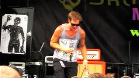 MC Lars with Weerd Science @ WARPED TOUR 2011