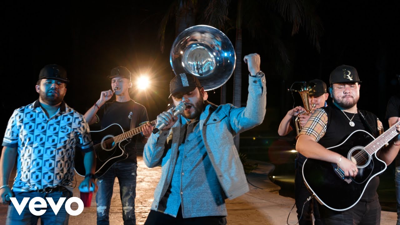 Watch Gerardo Ortiz, Luis R Conriquez - El Comando del Diablo (En Vivo - Official Video) on YouTube