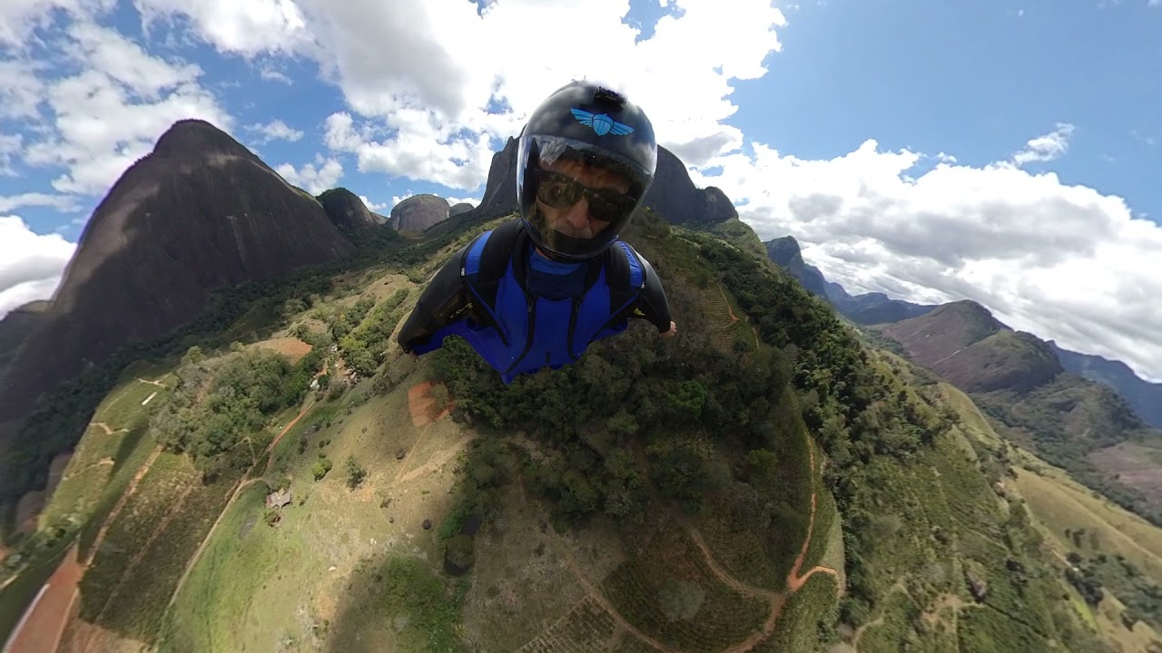 🙀 BASE JUMP GOES HORRIBLY WRONG! Andy Lewis Takes a Dramatic 1,200ft Plunge off KL Tower! 🙀