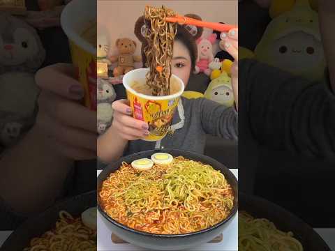 Fast Mukbang Spicy Noodles 🍜🔥 #mukbang #asmreating #shorts #foodvlog