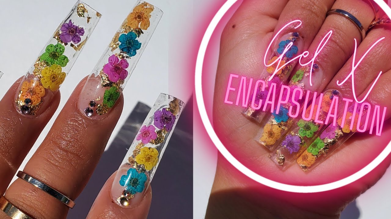 Oh my, I totally forgot about these beauties!! Encapsulated dried flowers  are always a winner! #aviancaynmentor #avianca_nail_artist  #youngnailsrandburg #youngnailsdistributor #youngnailssa #youngnailsinc  #bestbrand #bestproduct #nailsoftheday ...