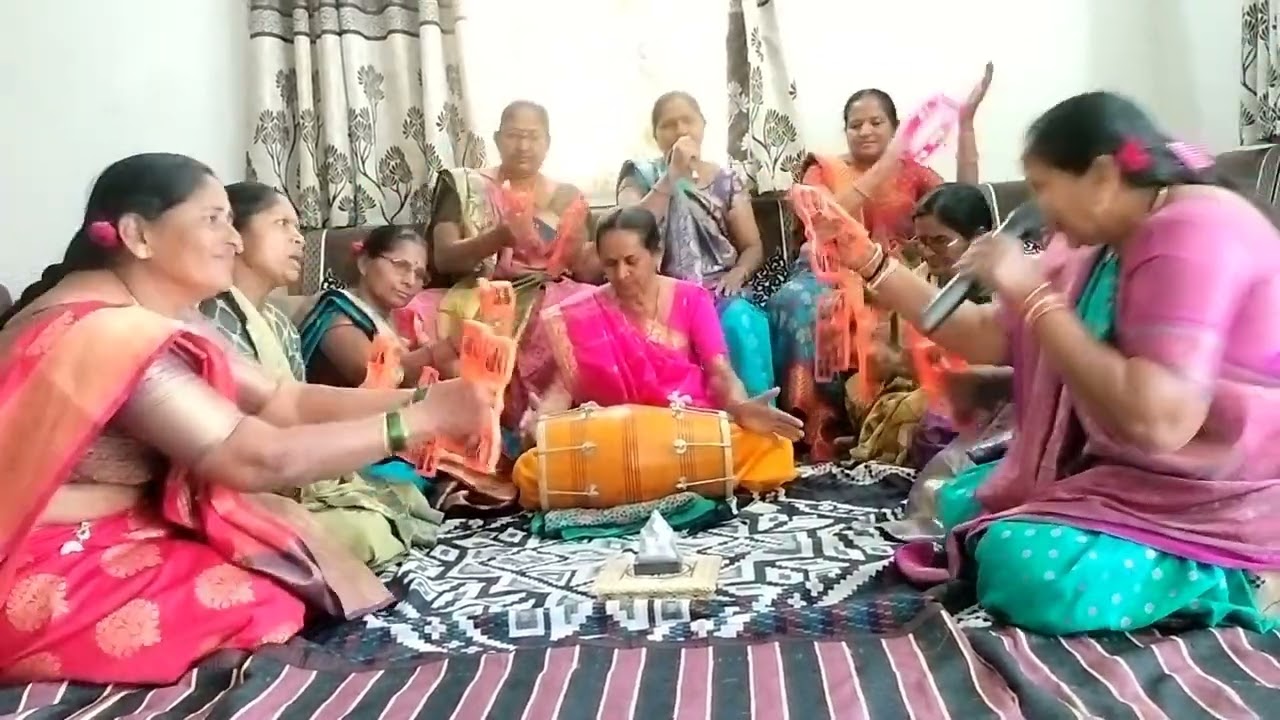 કાળી રે કોયલડી ભજન નીચે લખેલું છે