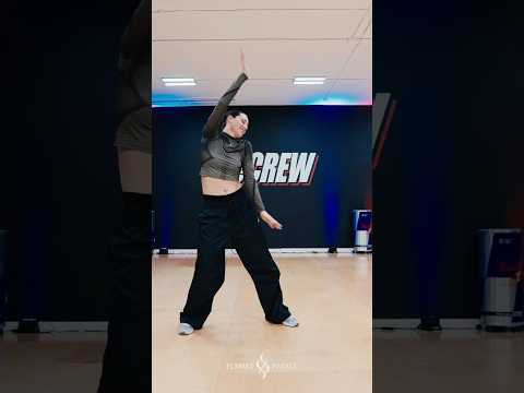Dancing to Liberian girl #michaeljackson #dance #fashion #tutting