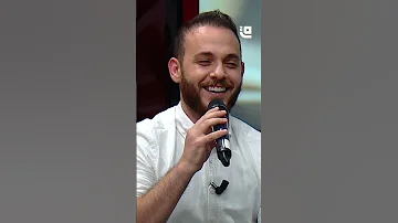 محمد كندوا يغني السنا أحق بقلب سعيد شاهد ماذا حدث عندما نسى الكلمات 