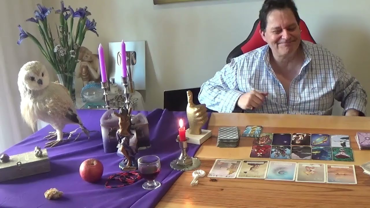 💕A MENTE E O CORAÇÃO  DO SER AMADO HOJE❗ELE VAI ME PROCURAR,TAROT?