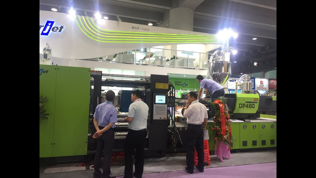 480Ton two platen injection machine producing 1.2KG stools, cycle time can be 40s, DP480S6