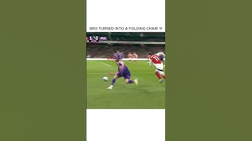 MARTINELLI *DESTROYED* HIM?! 😳🤯 #shorts #premierleague #martinelli #pov #ironic