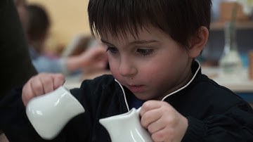 本上まなみ＆向井理のナレ入り『モンテッソーリ 子どもの家』予告