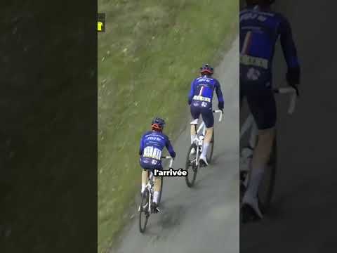 😩 La boulette de David Gaudu qui chute en essayant d'enlever sa veste #cycling #shorts