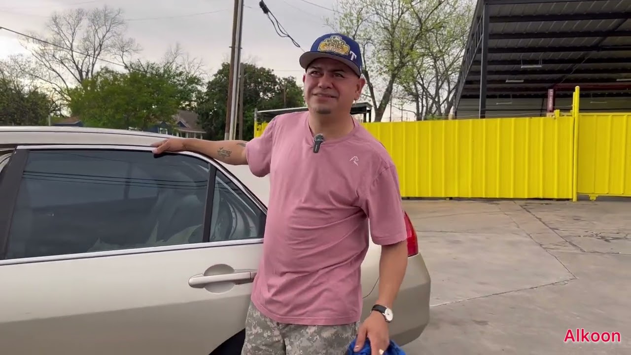 El maestro pensó que hablaba con dos clientes diferentes pero no