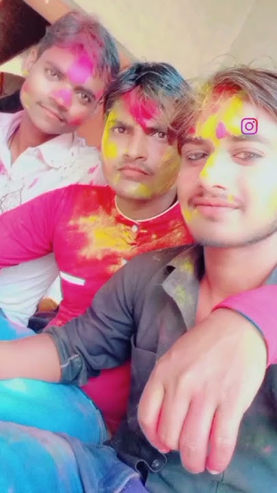 holi khelte huye photo dikhai diye