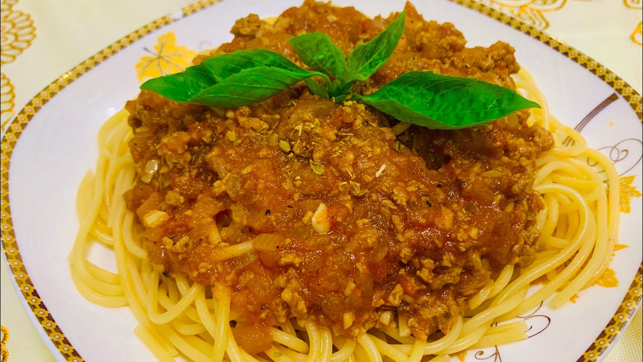 របៀបធ្វើ មីអុីតាលី (ស្ពាហ្គេទីទឹកប៉េងប៉ោះ) - Tomato Spaghetti 😋 ( Bopha Cooking Food )