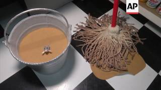 Pop-Up Art: NYC Bodega Made Entirely Of Felt screenshot 3