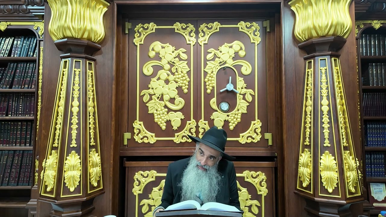 סיפורו של צדיק - הרב הגיע בחלום וגילה: התפילין פסולות