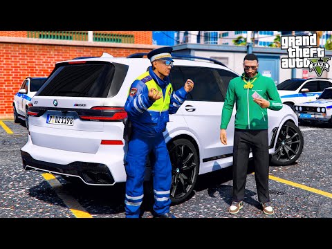 видео: РЕАЛЬНАЯ ЖИЗНЬ В GTA 5 - ДПС ЛИШИЛИ МЕНЯ ПРАВ! ЕЗДА БЕЗ ПРАВ НА BMW X7! 🌊ВОТЕР