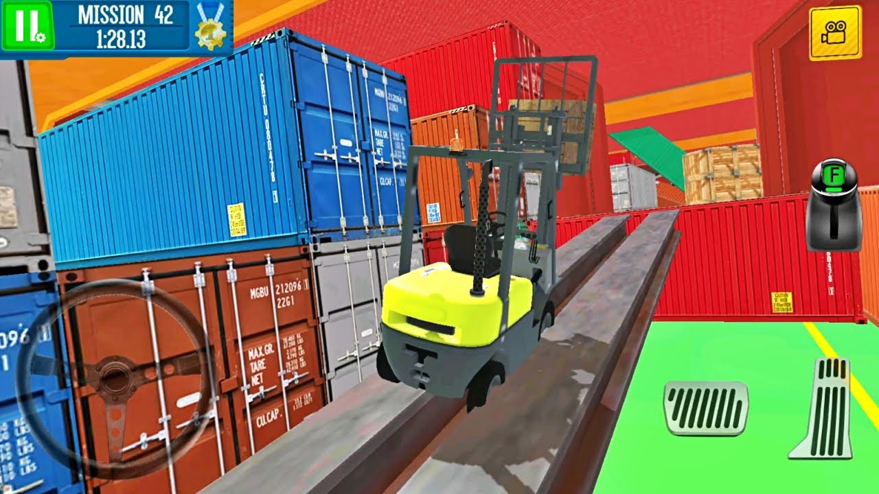 Forklift in Cargo Crew: Port Truck Driver Gameplay (Android,iOS)