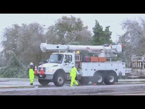 Oncor officials work to restore power across Texoma