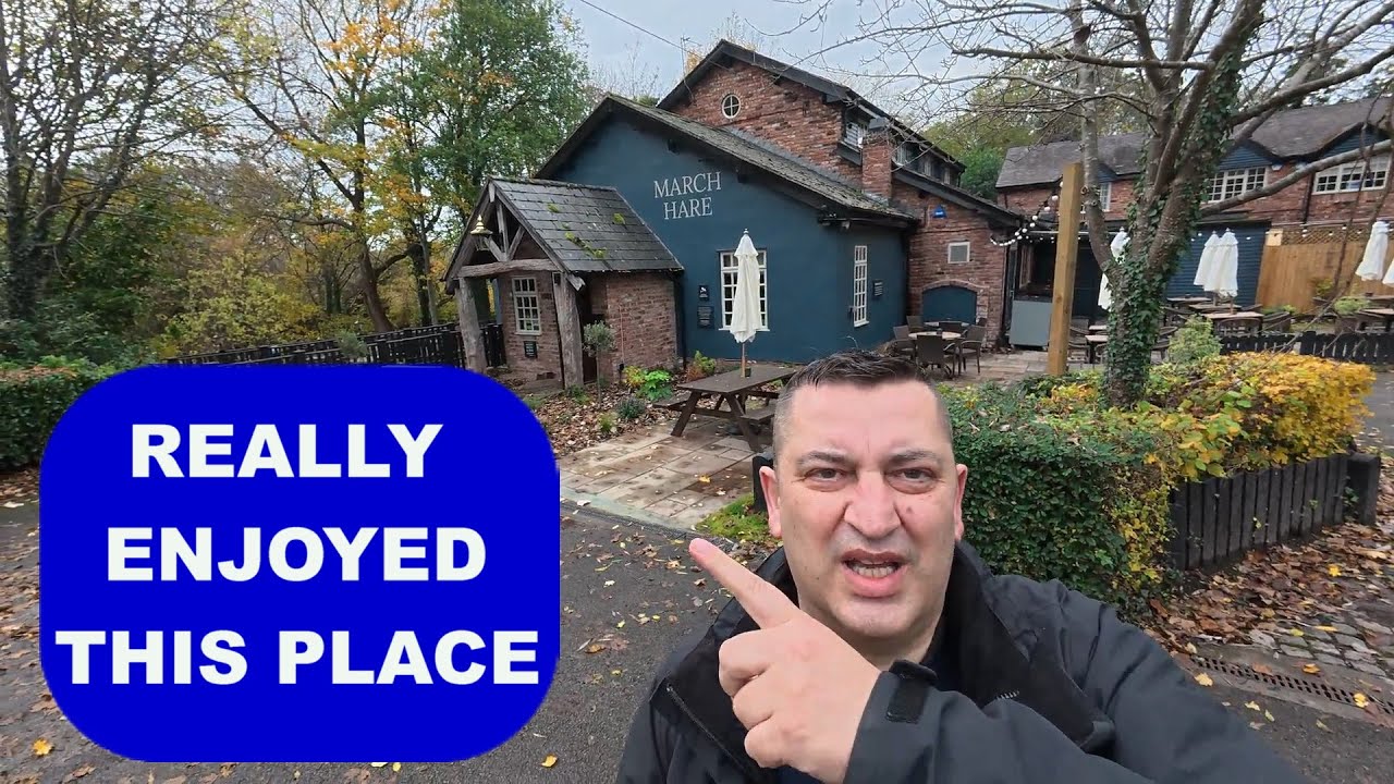 Мартовский заяц, Чидл Халм, обзор еды в Стокпорте.