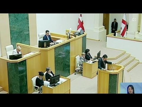 პოლიტიკოსები მინისტრთა ახალ კაბინეტს აფასებენ