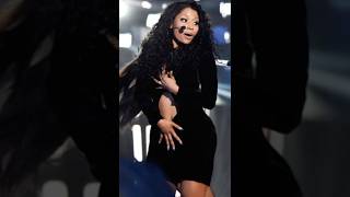 VMAs Wardrobe Malfunctions & Fashion Shockers