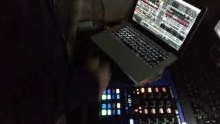 TRAKTOR PRO 2 TRAKTOR KONTROL X1 F1 Z1