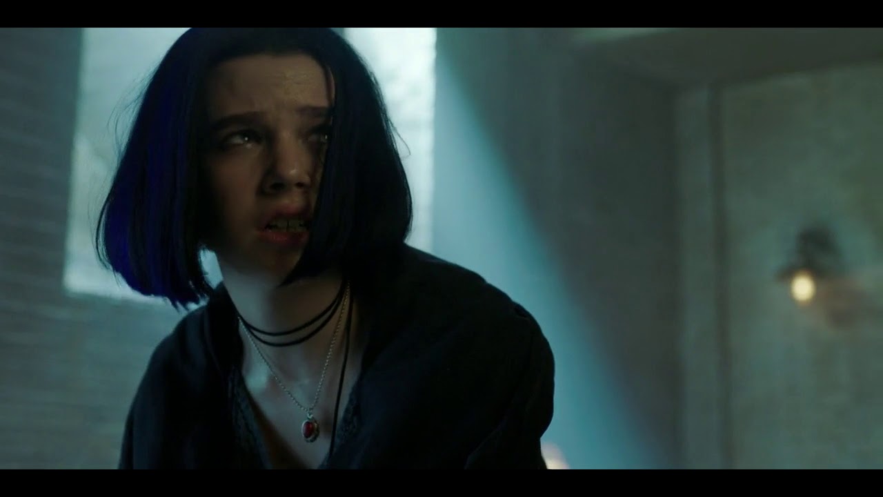 DC Titans | Rachel Roth | Mass Theme | Yuvan - YouTube